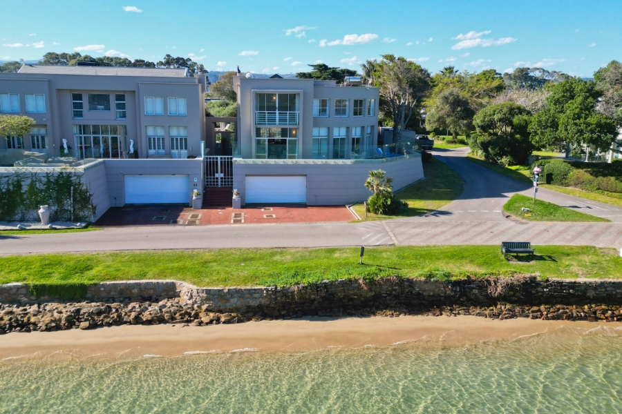 4 Bedroom Property for Sale in Leisure Isle Western Cape